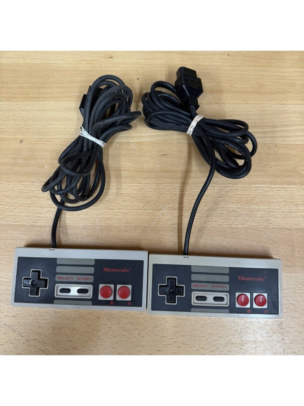 Nintendo NES Controller Lot Of 2-Original Authentic OEM-NES-004 Tested & Working